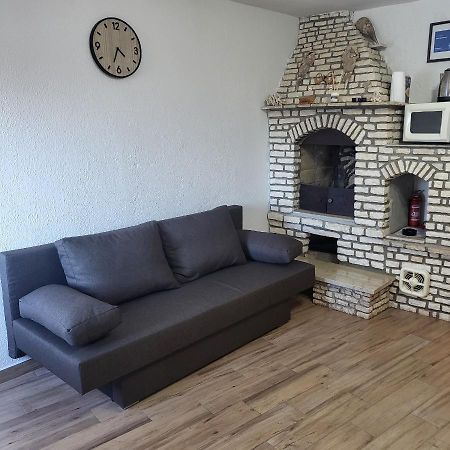 Licul Apartment โรวีน ภายนอก รูปภาพ